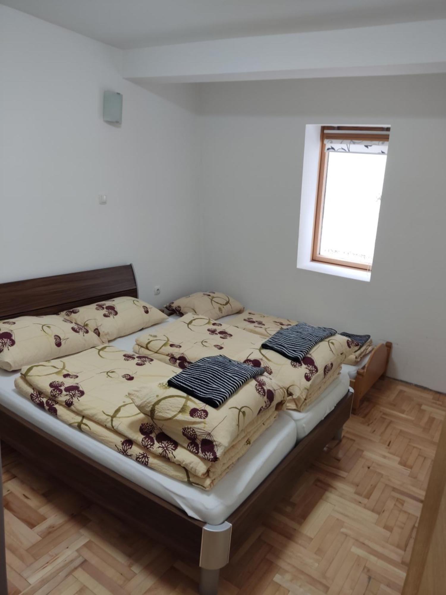 Apartmani Colic 弗拉西克 外观 照片